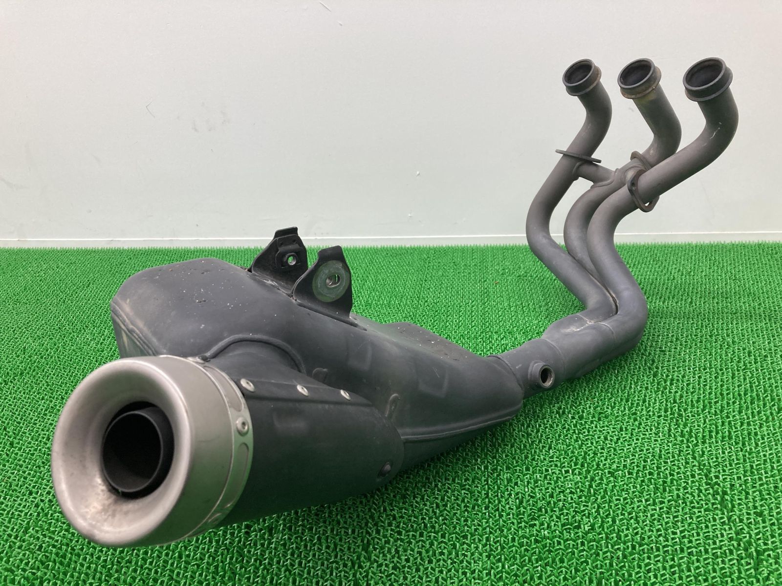 XSR900 マフラー B907 ヤマハ 純正 中古 バイク 部品 RN46J コケキズ無し 希少品 品薄 車検 Genuine