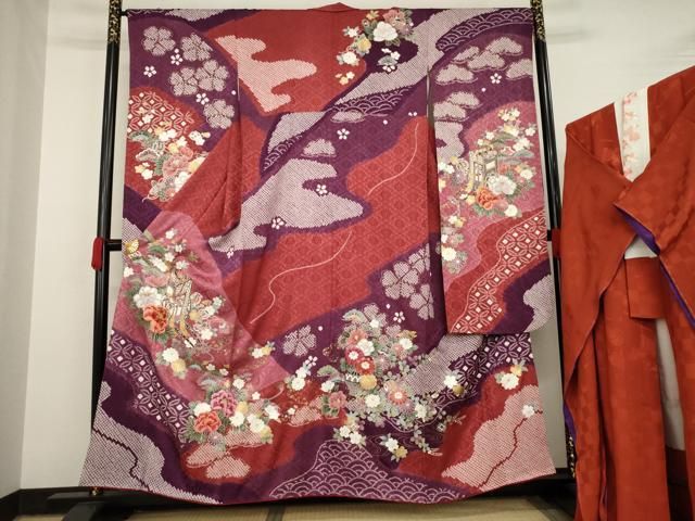 平和屋着物○豪華振袖 駒刺繍 流水御所車花文 暈し染め 金彩 正絹 逸品  