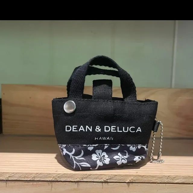 ディーンアンドデルーカ　ハワイ限定　ハイビスカス エコバッグ　チャーム付き　2個 DEAN & DELUCA ハワイ限定 ハイビスカス エコバッグ チャーム
