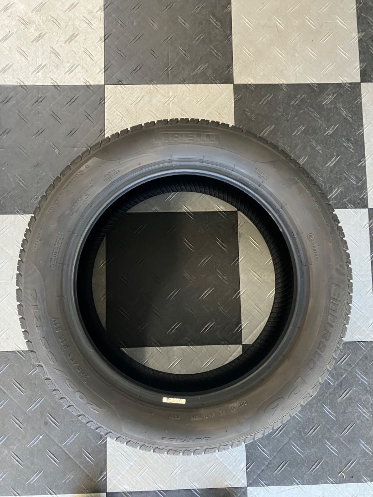送料込み］PIRELLI CintuRato P6 ピレリ チントゥラート P6 205/55R16 
