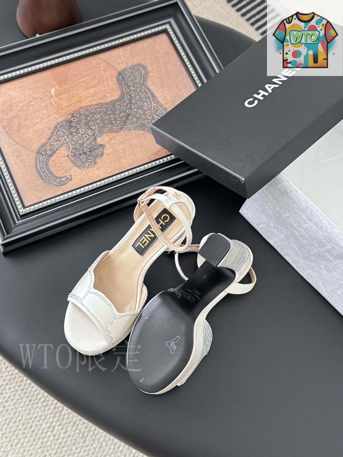 Chanel 25K 早春シリーズ プラットフォームスパンコールサンダル