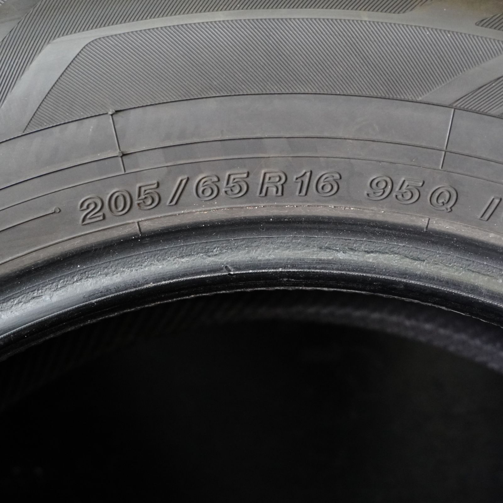 全商品業界最安値に挑戦！ 22年製 バリ山 ヨコハマ iceGUARD iG60 205 65R16 4本 スタッドレス ヤリスクロス C28 セレナ等 只今タイムセール中。