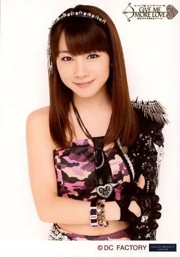 中古生写真(ハロプロ) モーニング娘。\u201914⁄石田亜佑美⁄上半身・衣装紫黒 モーニング娘。 道重さゆみ GIVE ME MORE LOVE 卒業記念