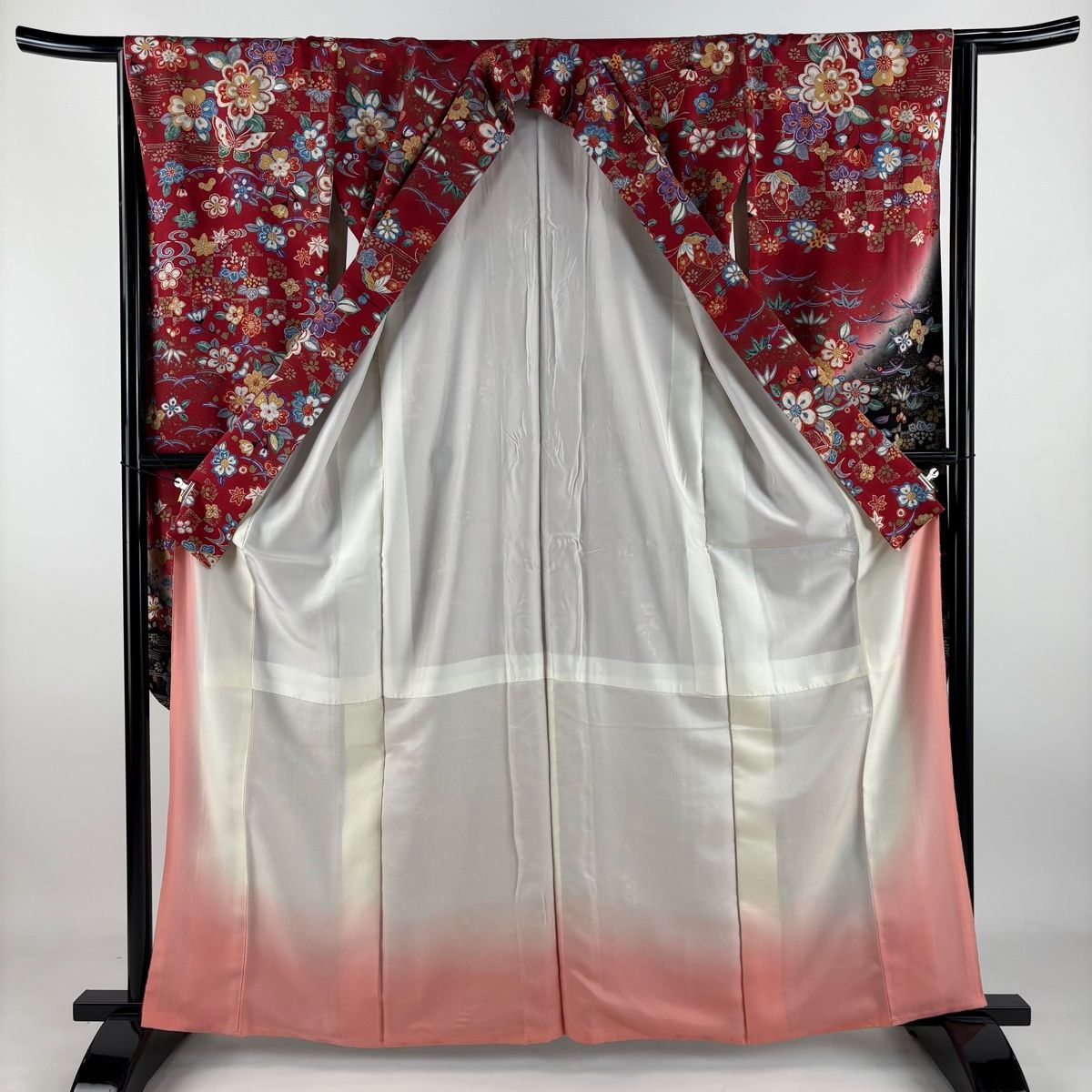 振袖 身丈162cm 裄丈64cm M 袷 蝶 桜 金銀彩 染め分け 赤 正絹 秀