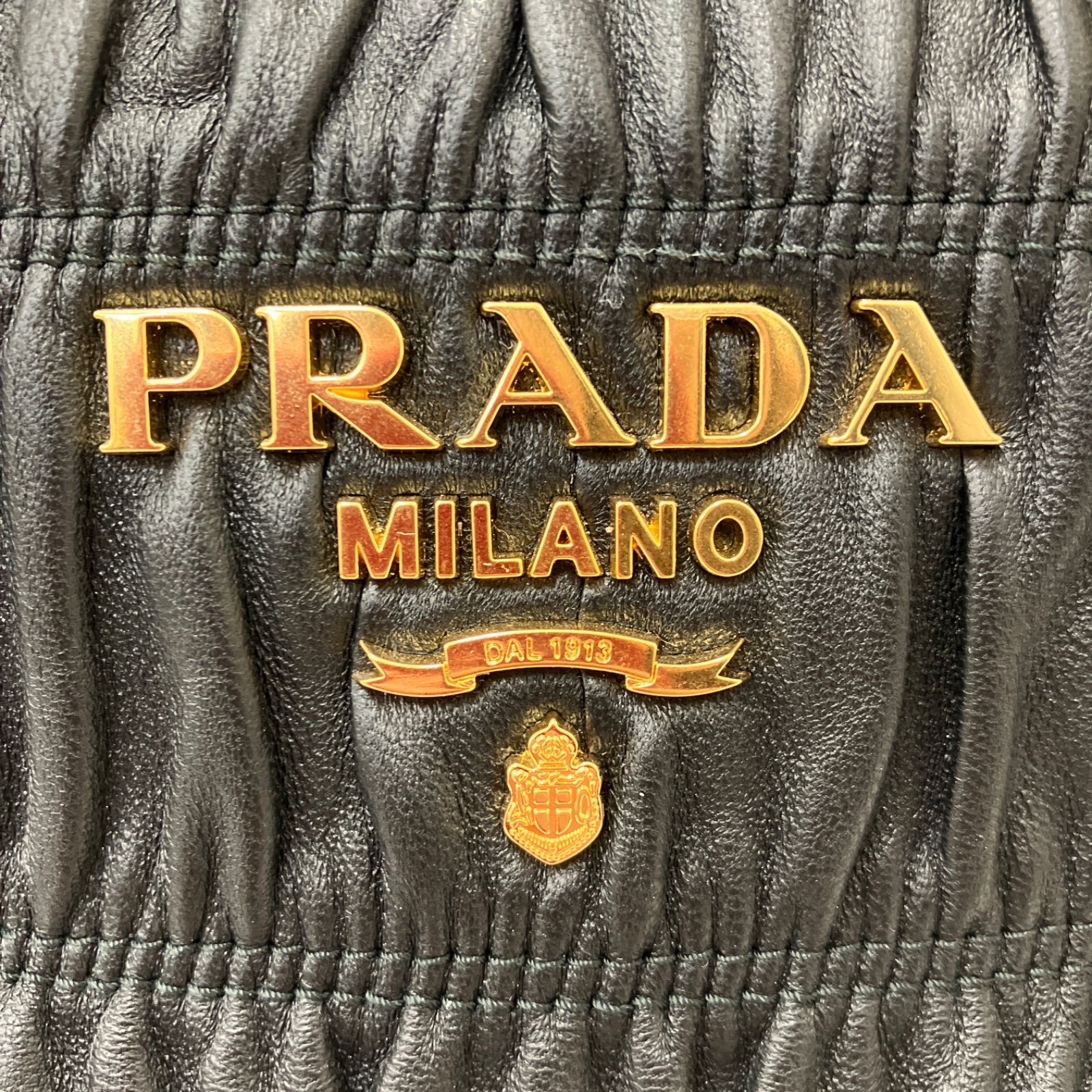 極美品】PRADA プラダ ギャザーナッパ 2wayバッグ - メルカリ