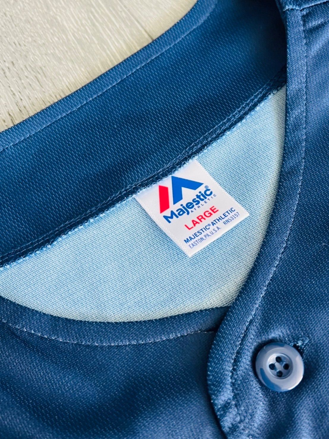 東京ヤクルトスワローズ ネイビー M majestic製】東京ヤクルトスワローズ ネイビー 紺 赤 サイズ:LARGE