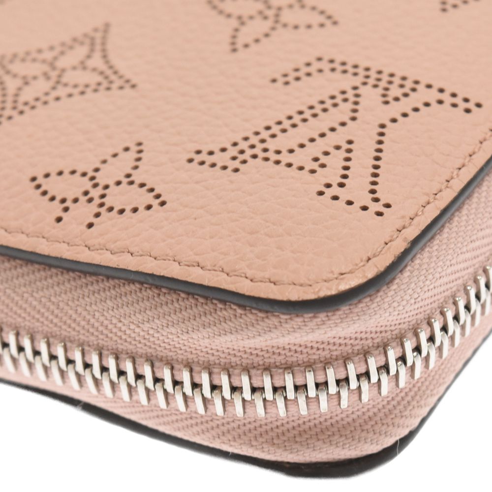 LOUIS VUITTON (ルイヴィトン) マヒナ モノグラム ジッピー