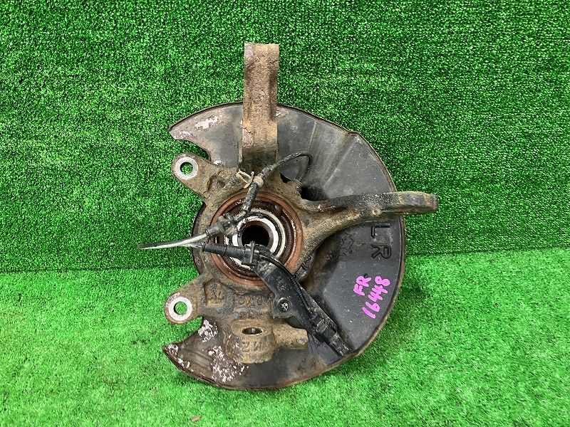 ステップワゴン RK2 右フロントナックルハブ G 4WD 51211-SZW-000 NH624P