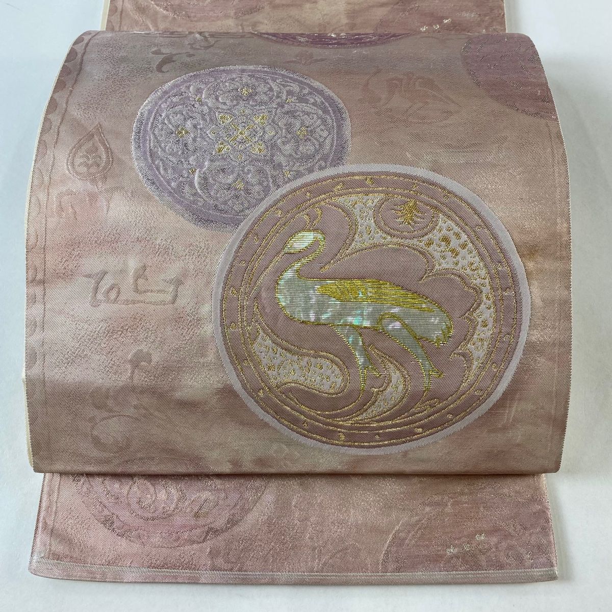 袋帯 名品 関西仕立て 鳥 華文 箔 ピンク お太鼓柄 正絹