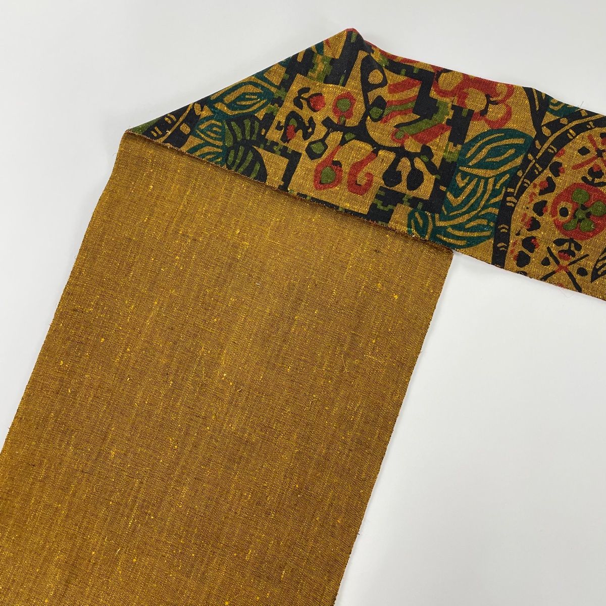 半幅帯 美品 名品 縞 幾何学 山吹茶色 正絹 中古 半幅帯 美品 名品 縞 幾何学 山吹茶色 正絹 中古