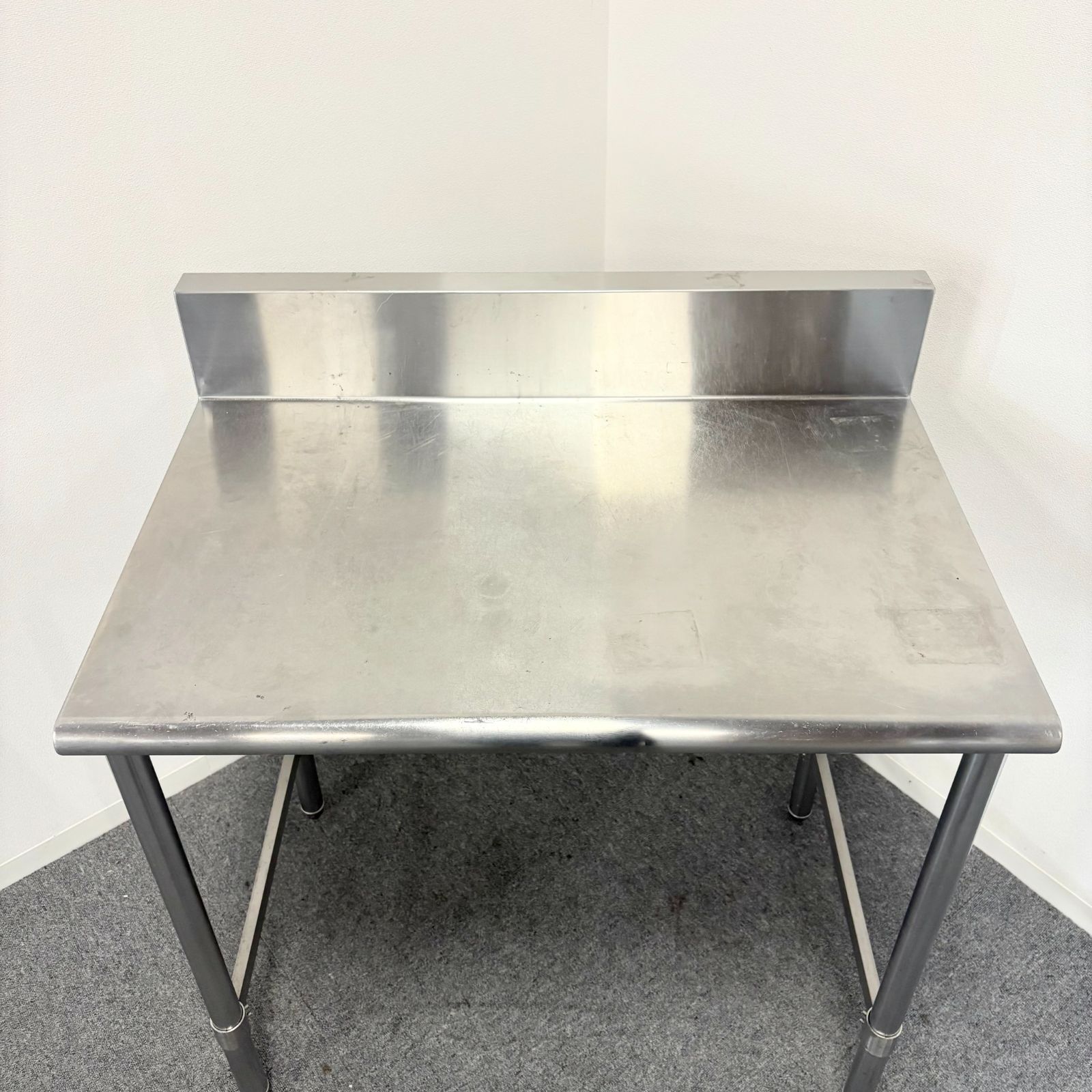 愛知県 ステンレス作業台|幅900mm×奥行600mm×高さ850mm|業務用|厨房機器|台|棚|テーブル|1510