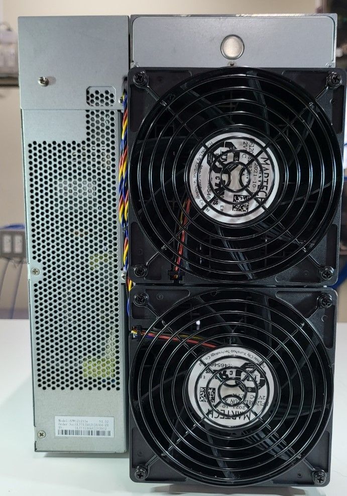 Bitmain Antminer s19jPro 104Th マイニングマシン