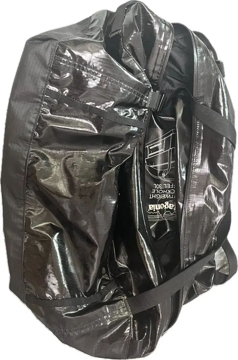 パタゴニア ライトウェイト ブラックホール ダッフルバッグ 30 L