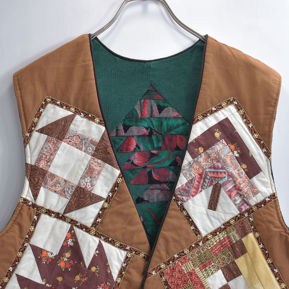 vintage パッチワーク　オールドキルト　ベスト リバーシブル　キルト vintage パッチワーク オールドキルト ベスト リバーシブル キルト