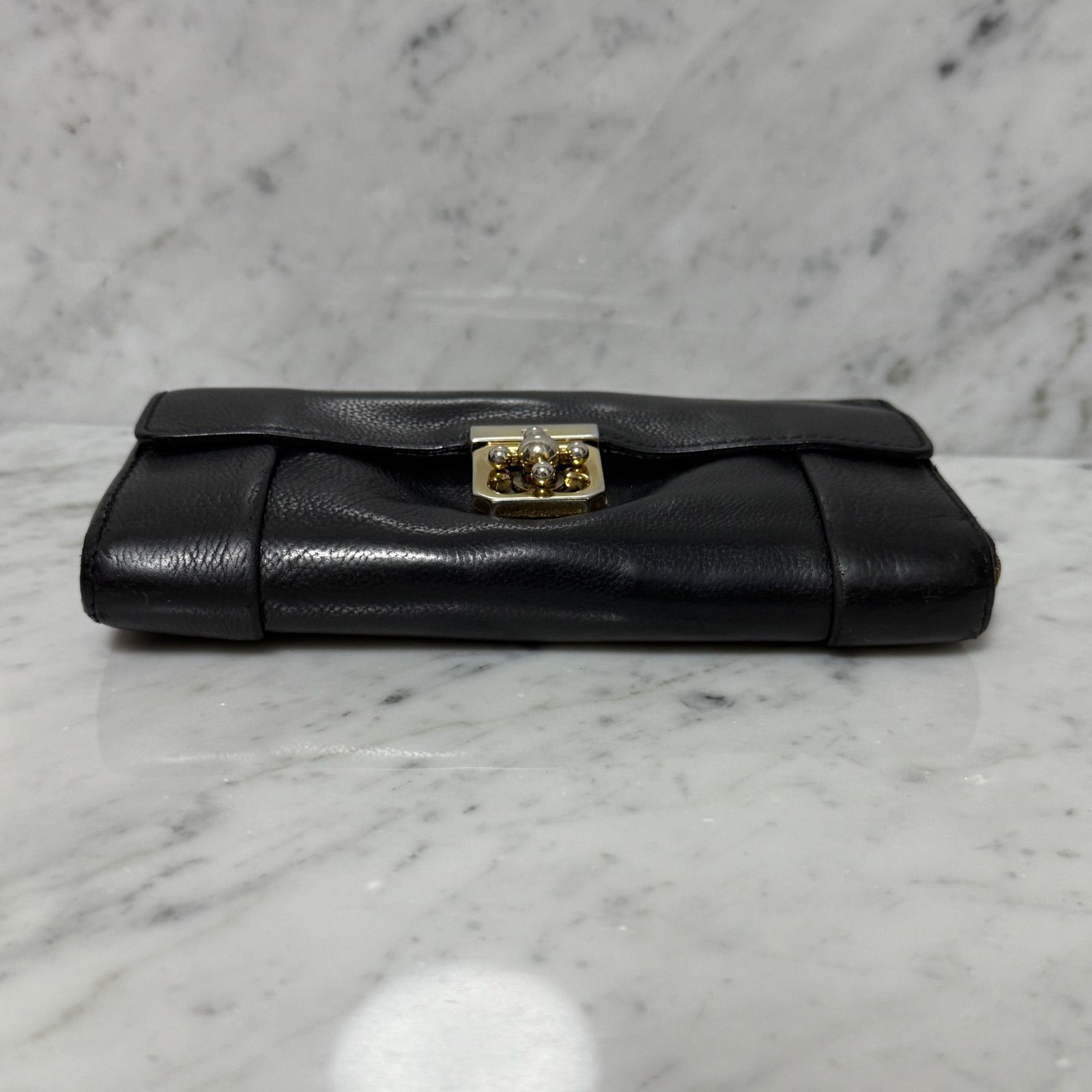 Chloe クロエ 長財布 ラウンドファスナー ジップ ターンロック 本革 