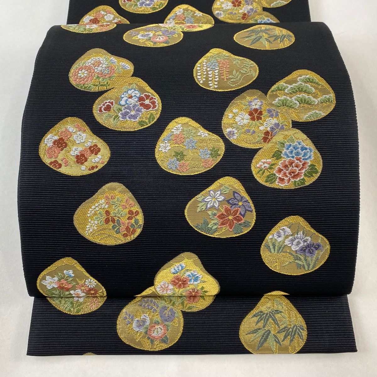 袋帯 名品 夫婦貝 松竹梅 金糸 箔 黒 六通 正絹