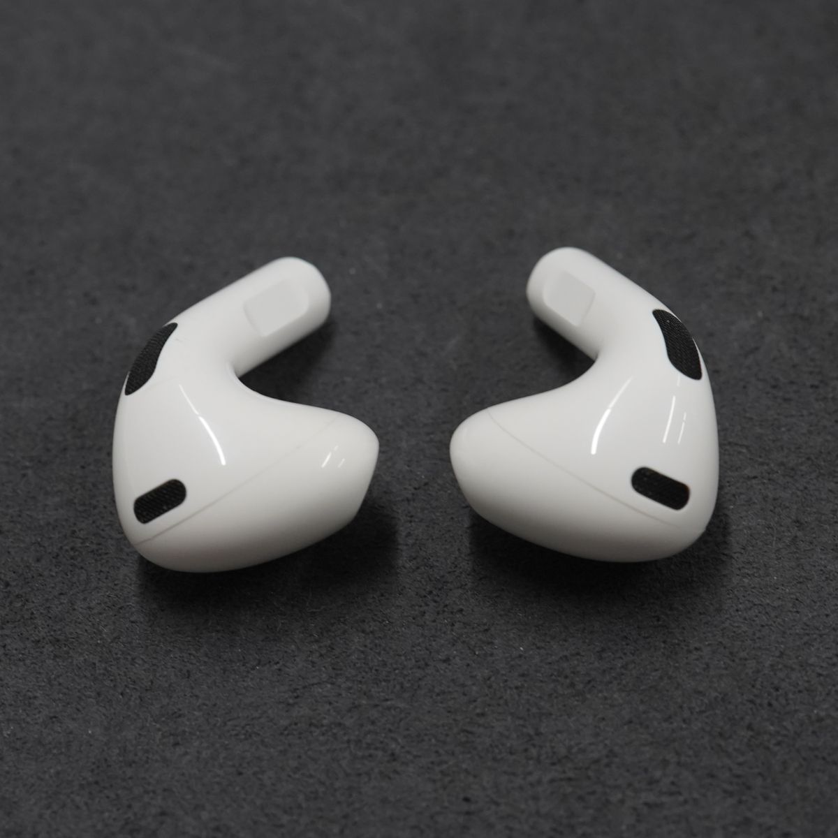 Apple AirPods 第三世代 MagSafe充電ケース付 USED超美品 ワイヤレス