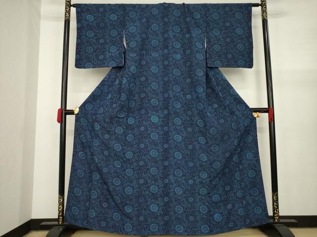 藍染め型染め 小紋 正絹 浜縮緬 型染 広衿 袷 着物 平和屋着物○本藍 型絵染 小紋 草花文 正絹 逸品 AAAY7905phの