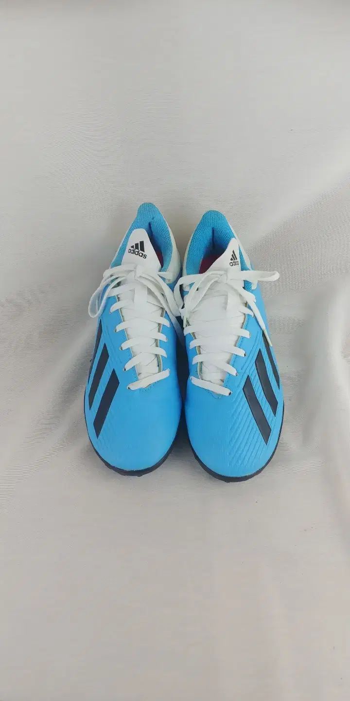 【雷市場（ポンジャン）商品韓国直送】 245 adidas(アディダス) サッカーシューズ