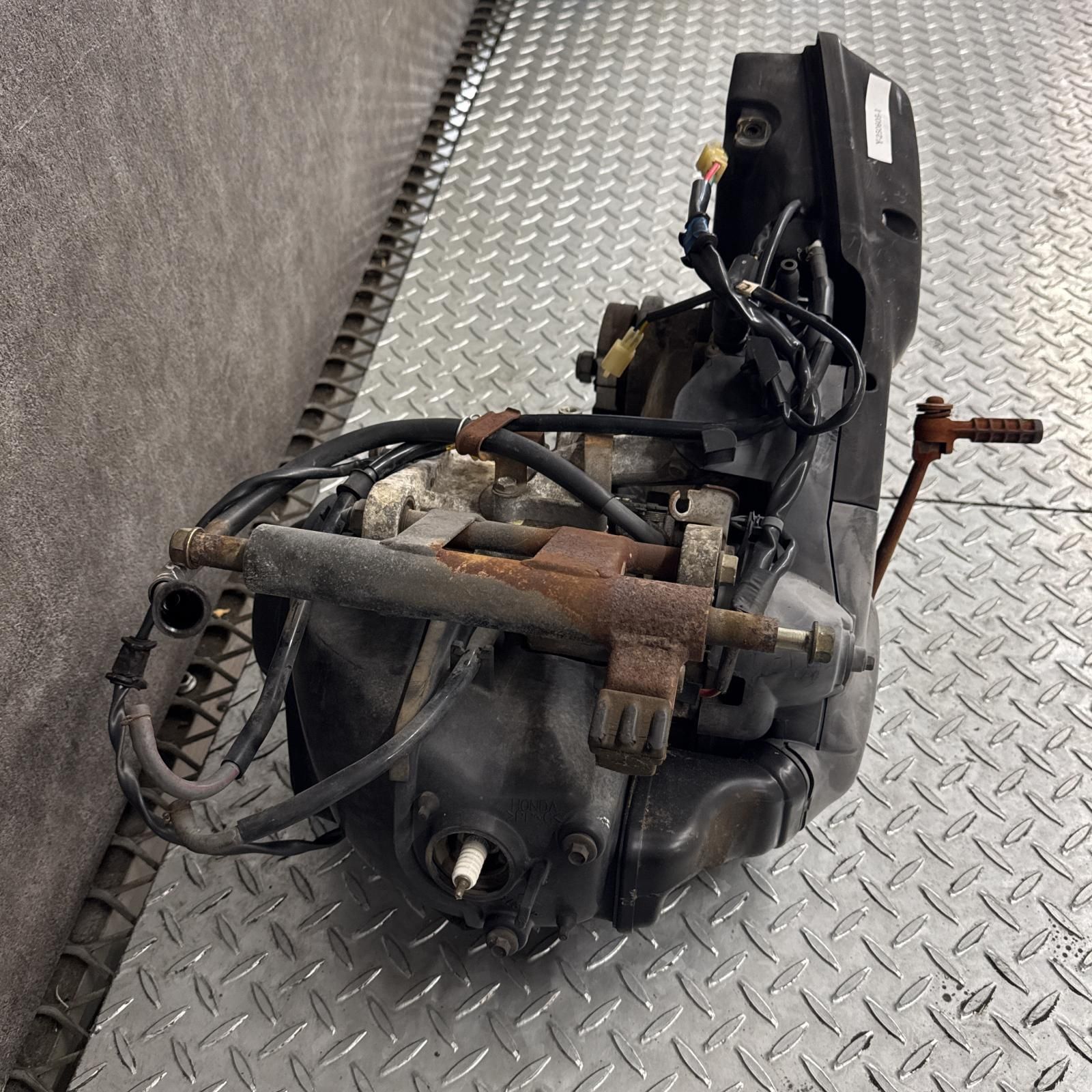 HONDA ディオチェスタ50 AF35 AF34 エンジン ホンダ [Y-250605-1] HONDA ディオチェスタ50 AF35 AF34 エンジン ホンダ ホンダ（HONDA