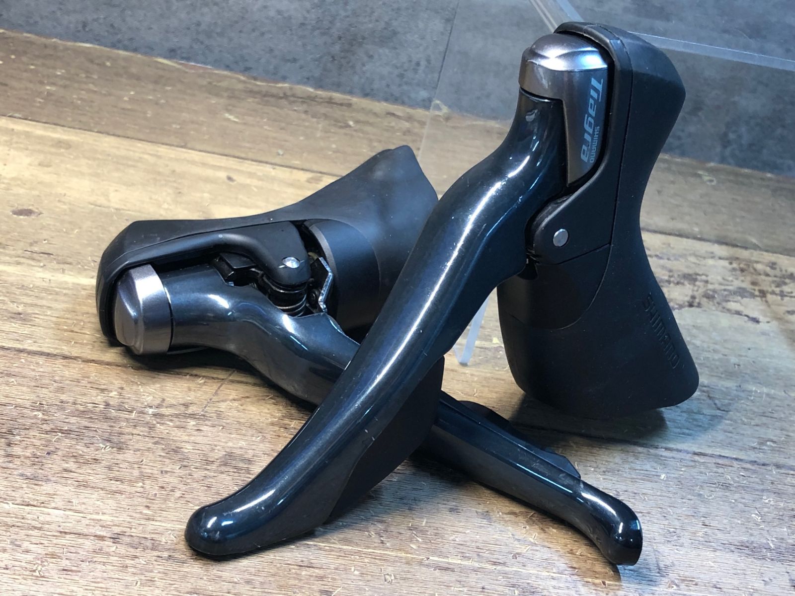 JJ540 シマノ SHIMANO ティアグラ Tiagra ST-4700 STレバー 2x10S