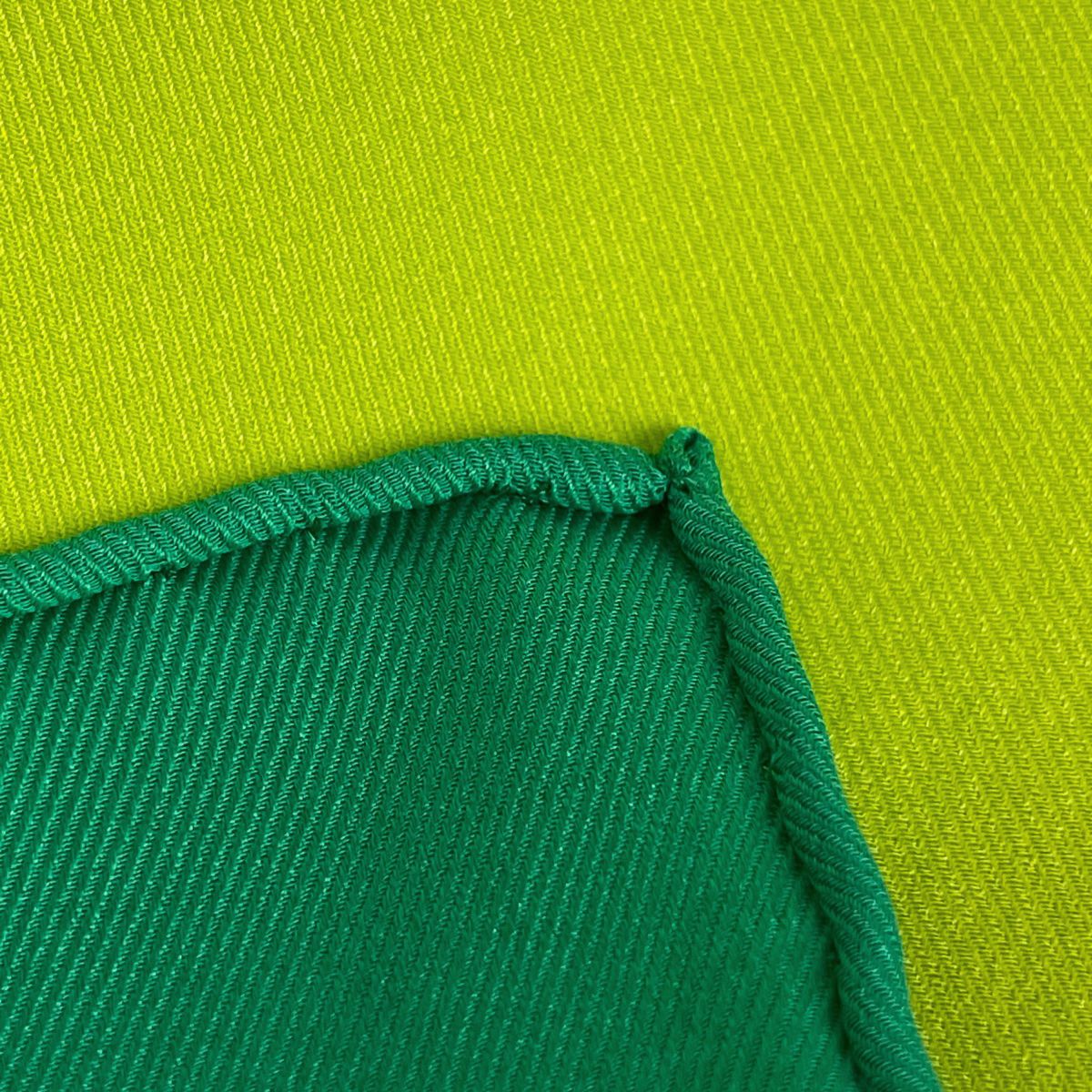 エルメス HERMES カレ 70 UN AMOUR DE CHEVAL 馬への愛 スカーフ