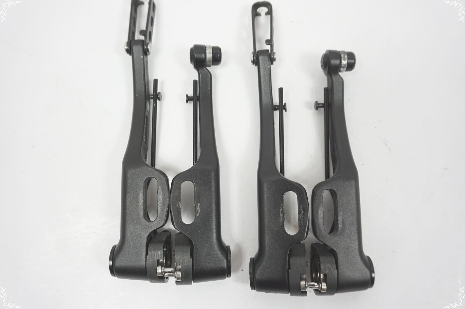 SHIMANO DEORE T610 Vブレーキセット SHIMANO 「シマノ」 DEORE BR-T610 Vブレーキセット / バイチャリ