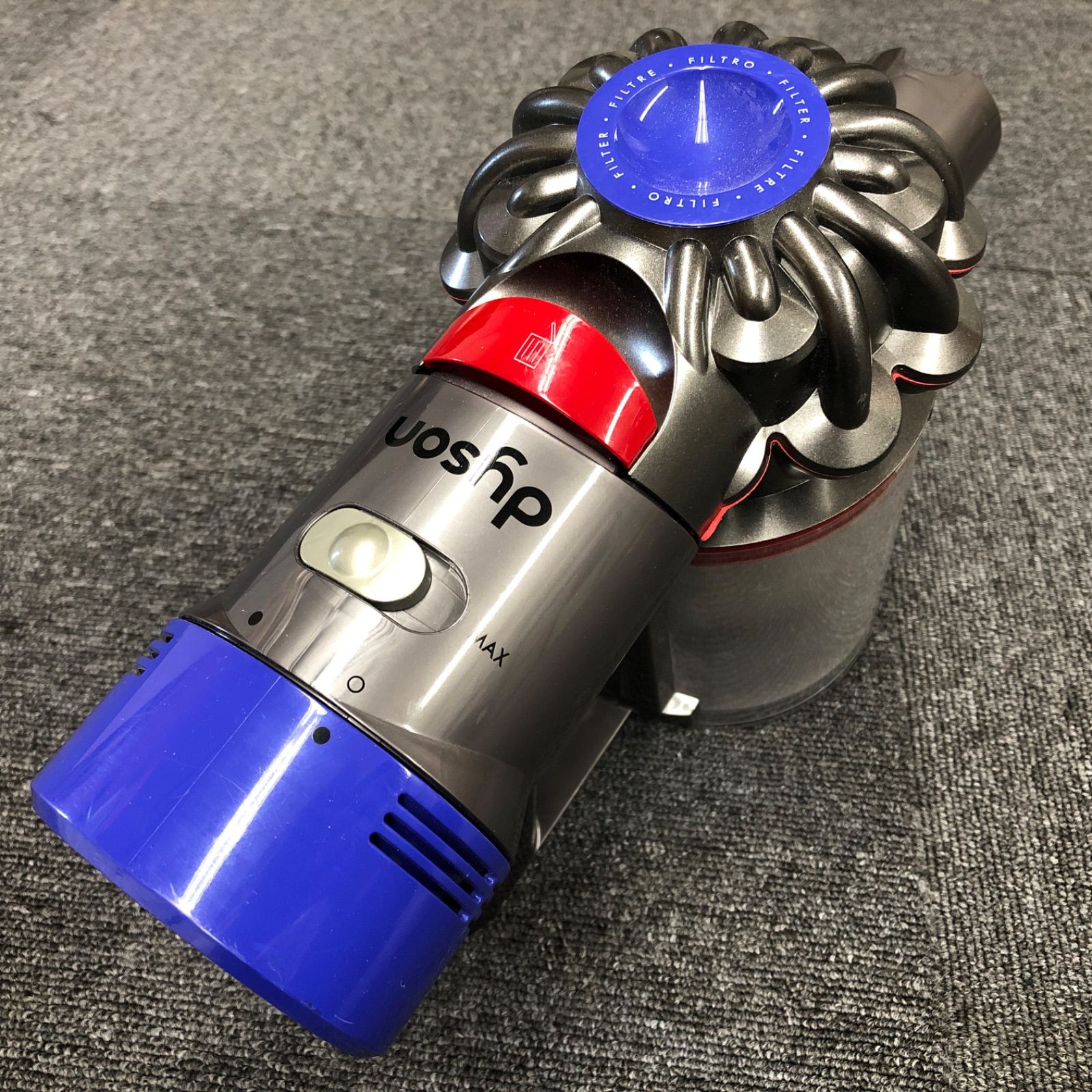 Dyson SV10 スティッククリーナー 本体　ジャンク　　 値下げ交渉可 ジャンク品 Dyson SV10 本体のみ ダイソンコードレス掃除機 v8 sv10