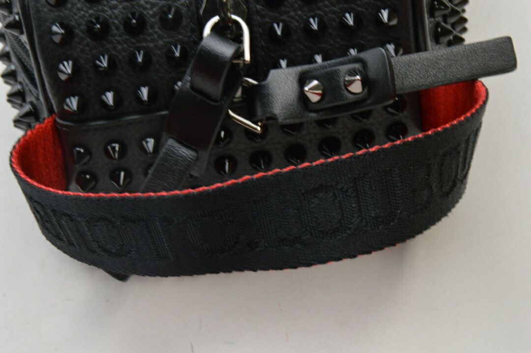 クリスチャンルブタン Christian Louboutin ブラスター クラッチバッグ