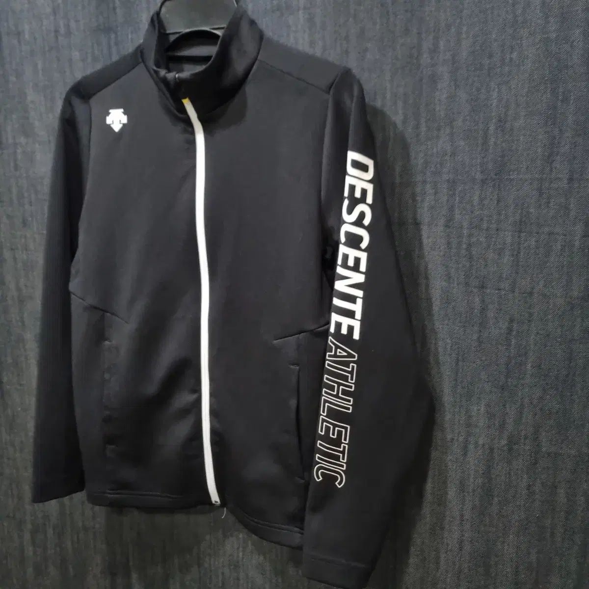 スキーウェア 0 デサント ジュニア キッズ デサントの通販 DESCENTE スキー 上下セット スーツ デサント(DESCENTE)(キッズ)ジュニア スノーウェア 安い商品を通販 | 上下 デサント(キッズ・ベビー・マタニティ)の通販