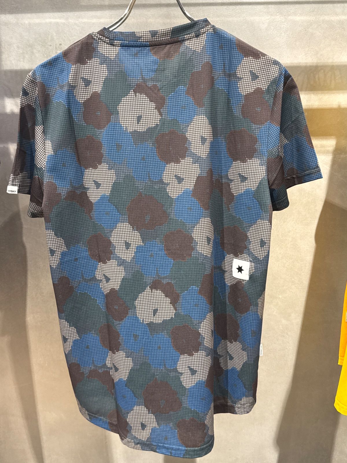 Tシャツ
