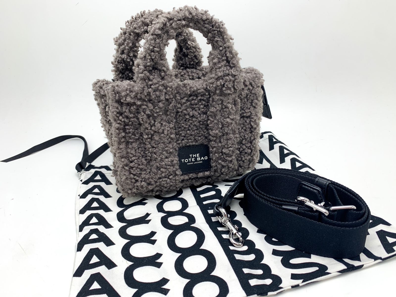MARC JACOBS マークジェイコブス もこもこ ファー グレー系 THE MICRO 