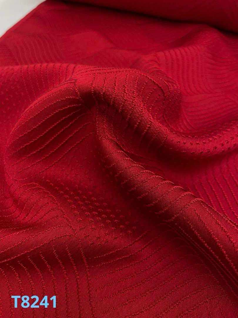 コート地 ふくれ織 紋意匠 朱・緋色 正絹 反物 - メルカリ