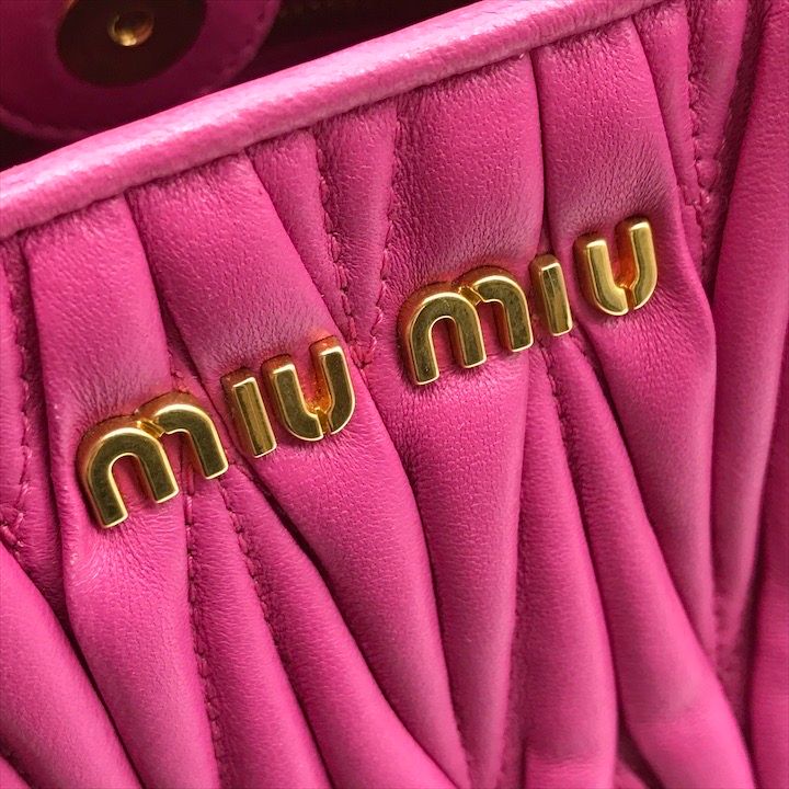 良品 MiuMiu ミュウミュウ マテラッセ 2WAY ハンド ショルダー バッグ ピンク a2789 MIU MIU - 良品 MiuMiu ミュウミュウ マテラッセ 2WAY ハンド