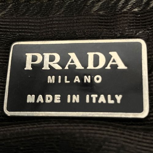 プラダ リュック デイパック グリーン カーキ ナイロン トライアングルロゴ 三角プレート レディース ウィメンズ B2811F PRADA -  メルカリ