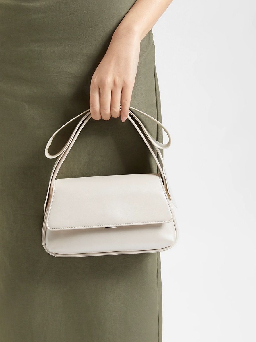 Charles & keith レザー メタリックボウトップハンドルバッグ 