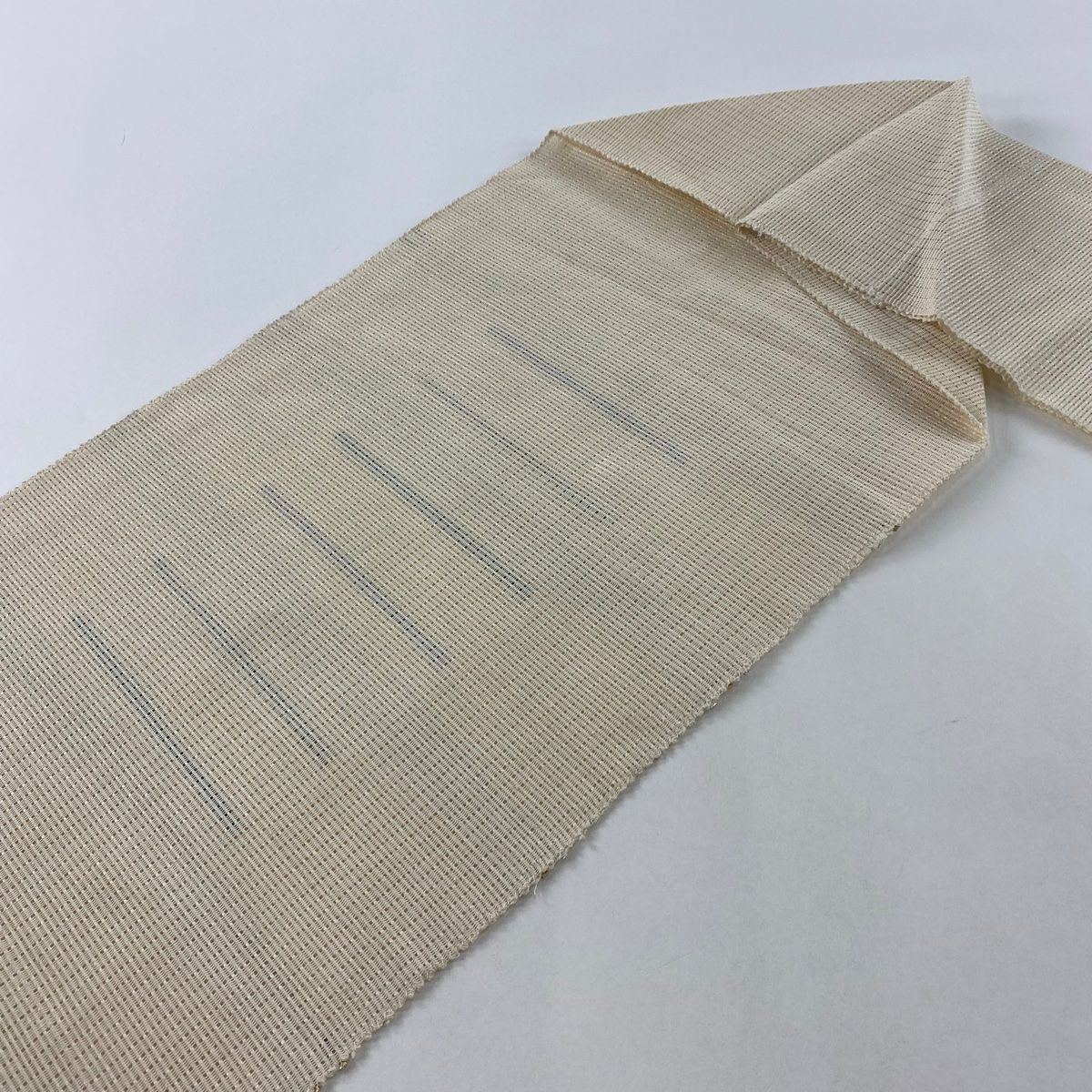 C9 美品 夏物 羅 幾何学模様 ベージュ 正絹 六通 名古屋帯 松葉仕立て C9 美品 夏物 羅 幾何学模様 ベージュ 正絹 六通 名古屋帯 松葉