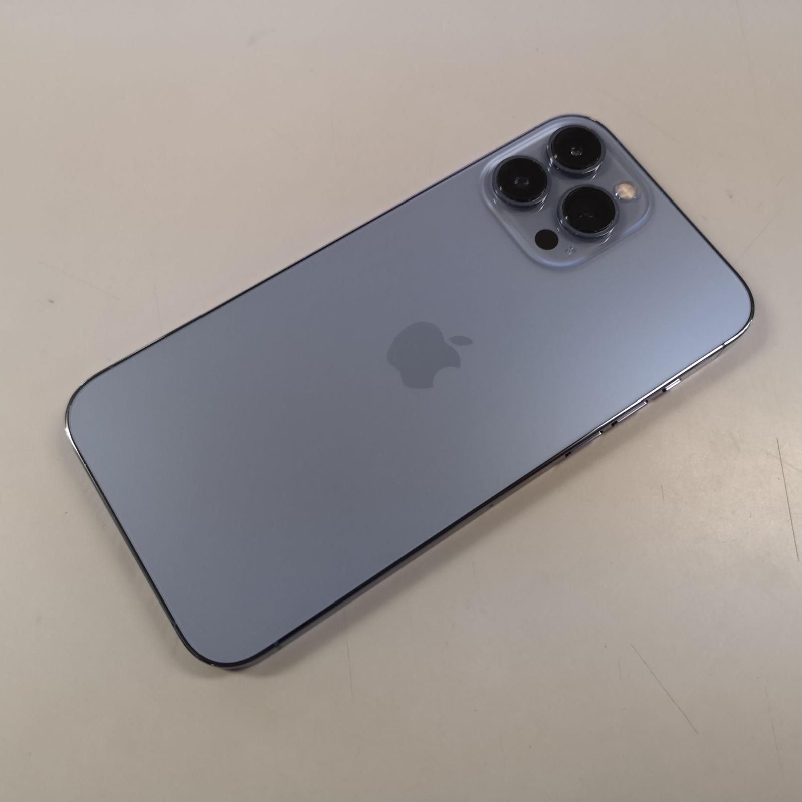 iPhone 13 Pro シエラブルー 256 GB docomo（iPhone 13 Pro
