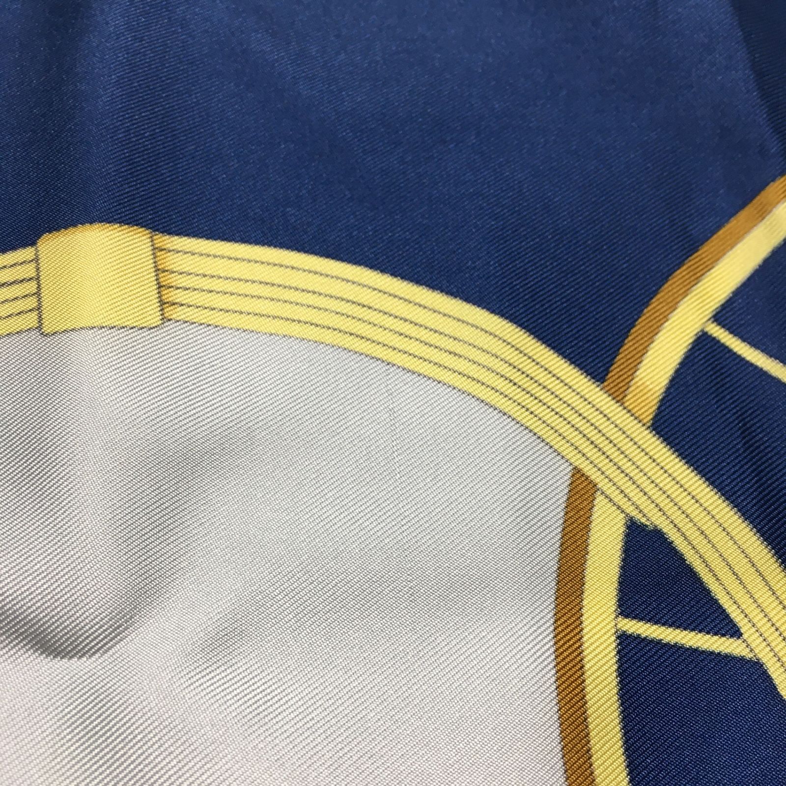 2509-32｜美品｜エルメス カレ 90 スカーフ シルク ネイビー タグあり  