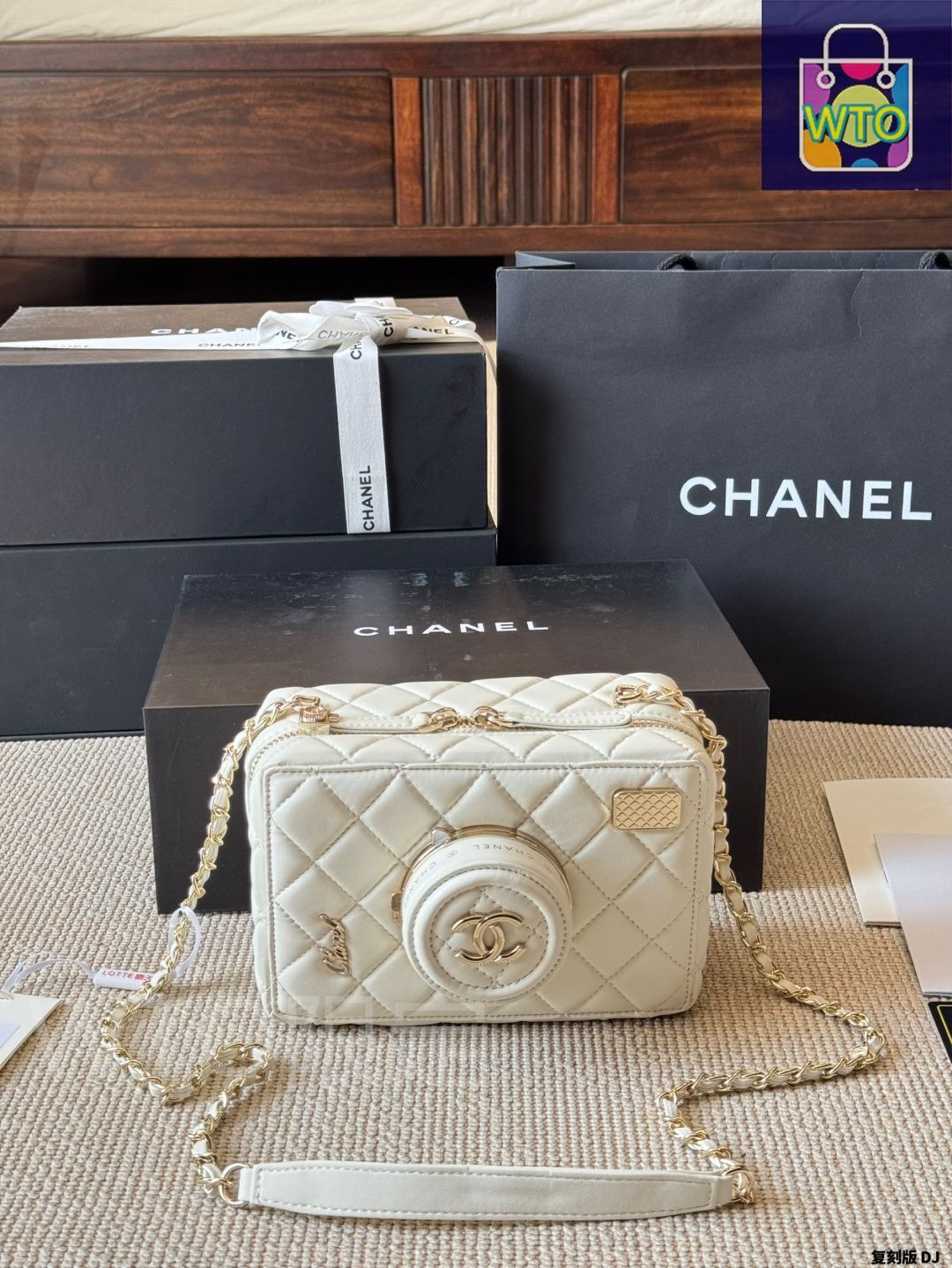 今日特価】Chanel シャネル 24s カメラバッグ ミラー付き