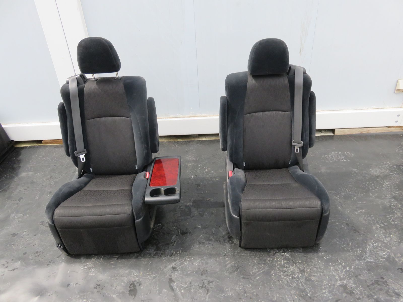 SFC2422 ヴェルファイア GGH20W 前期 リアシート キャプテンシート セカンド 2列目シートANH20W ANH25W GGH25W アルファード