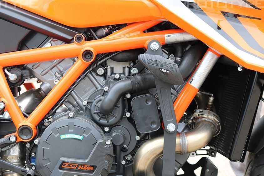 T-REX フレームスライダー SUPERDUKE 1290 R