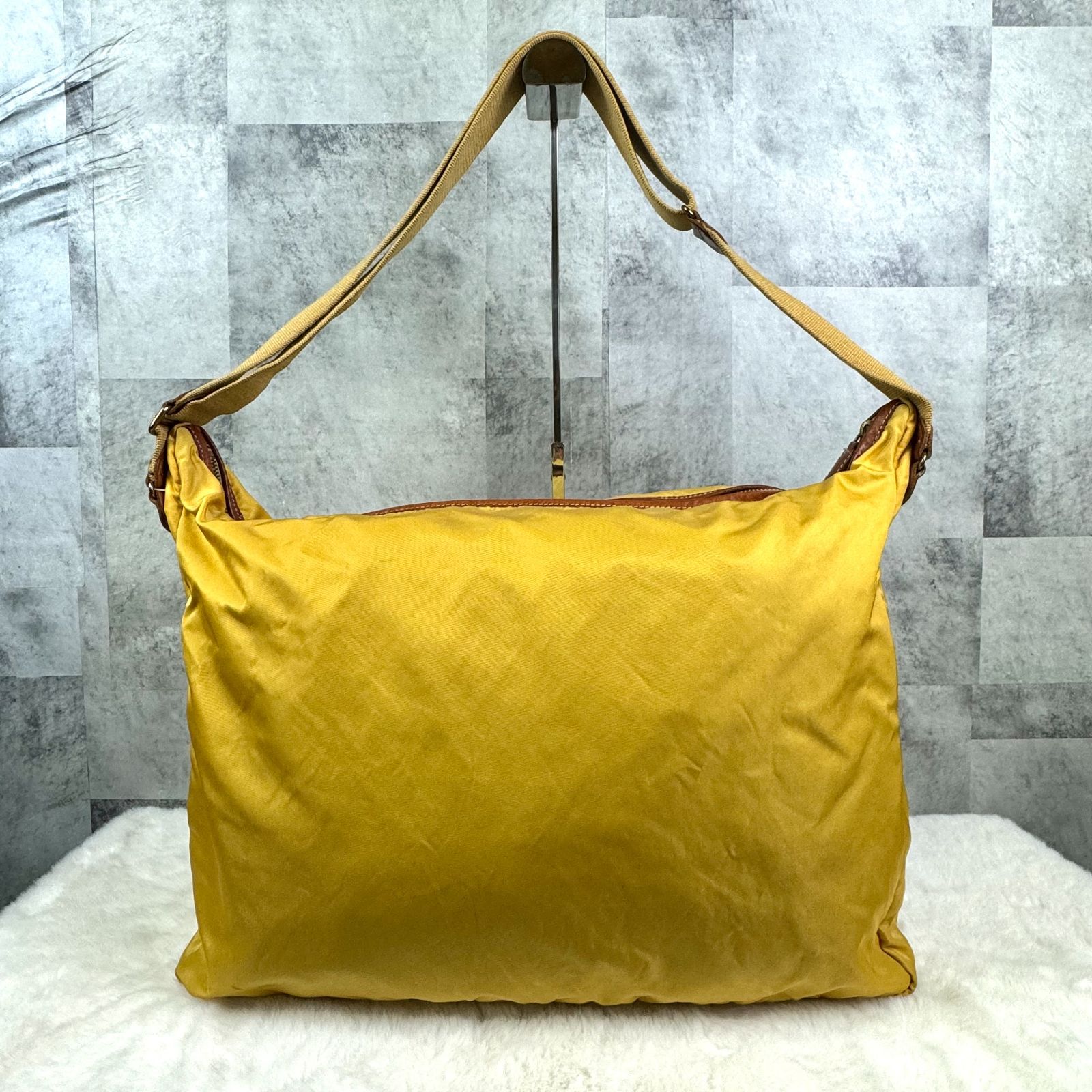 ★ Felisi ★ バケッタレザー ショルダーバッグ 2323a-001lbrown_w.jpg