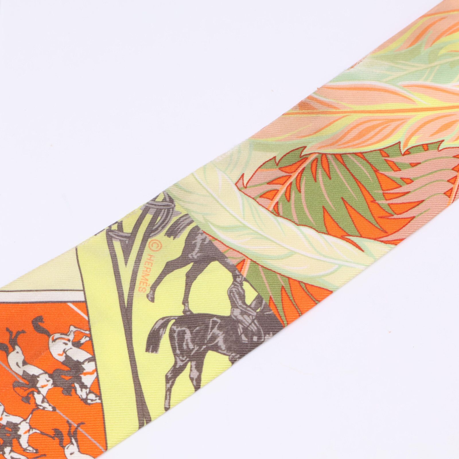 ☘️美品☘️ HERMES ツイリー　Cheval Phoenix 馬と不死鳥 HERMES エルメス 18SS Cheval Phoenix 馬と不死鳥 ツイリー