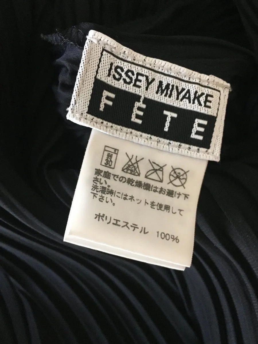 極美品 ISSEY MIYAKE FETEイッセイミヤケ プリーツ ワンピース2 IM92FH206 | Shop at Mercari from  Japan! | Buyee