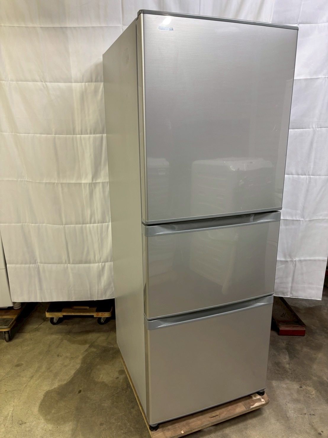 東芝 3ドア冷蔵庫 GR-R33S 2019年製 330L 右開き