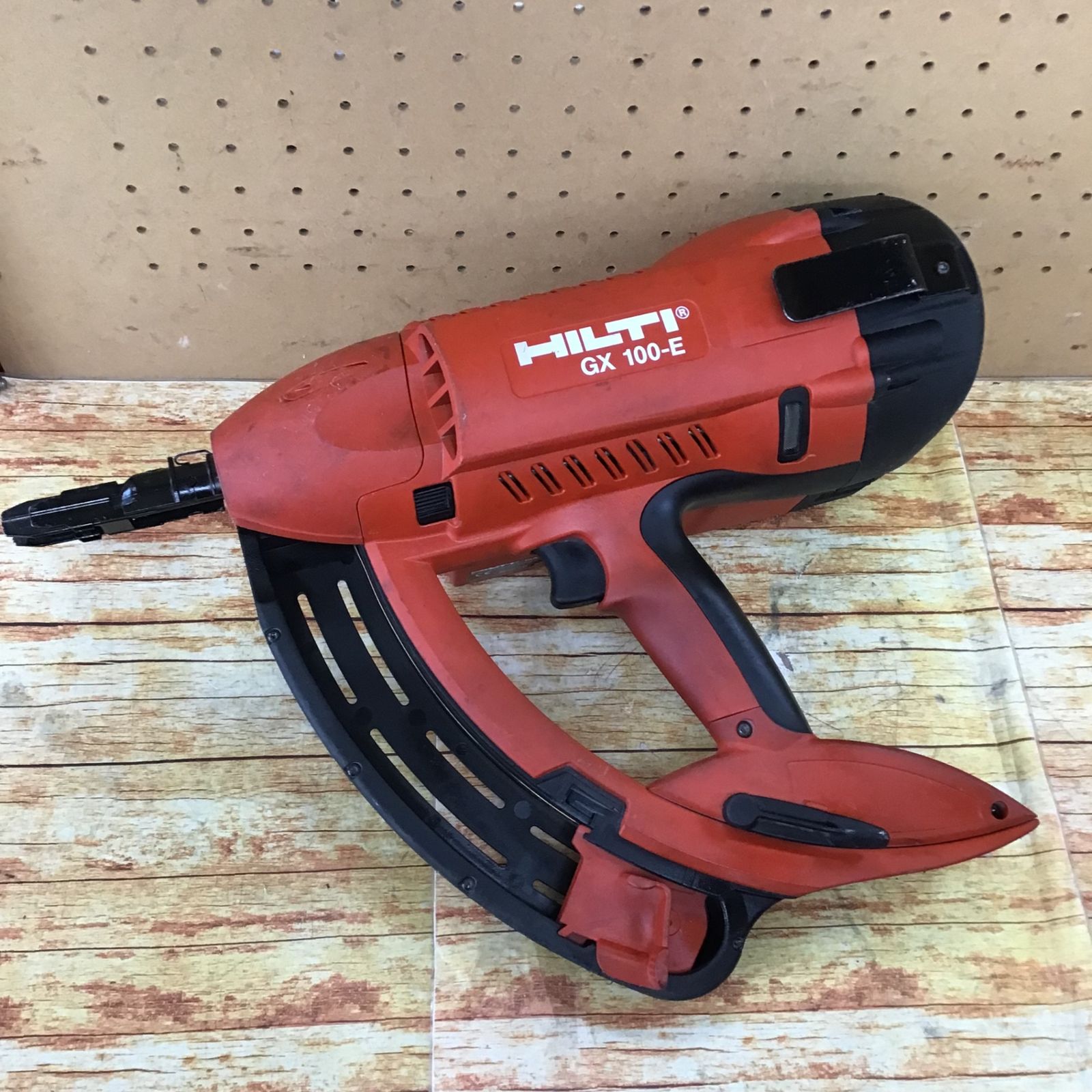 ヒルティ(HILTI) ガスカート式釘打機 GX100-E【川崎店】 - メルカリ