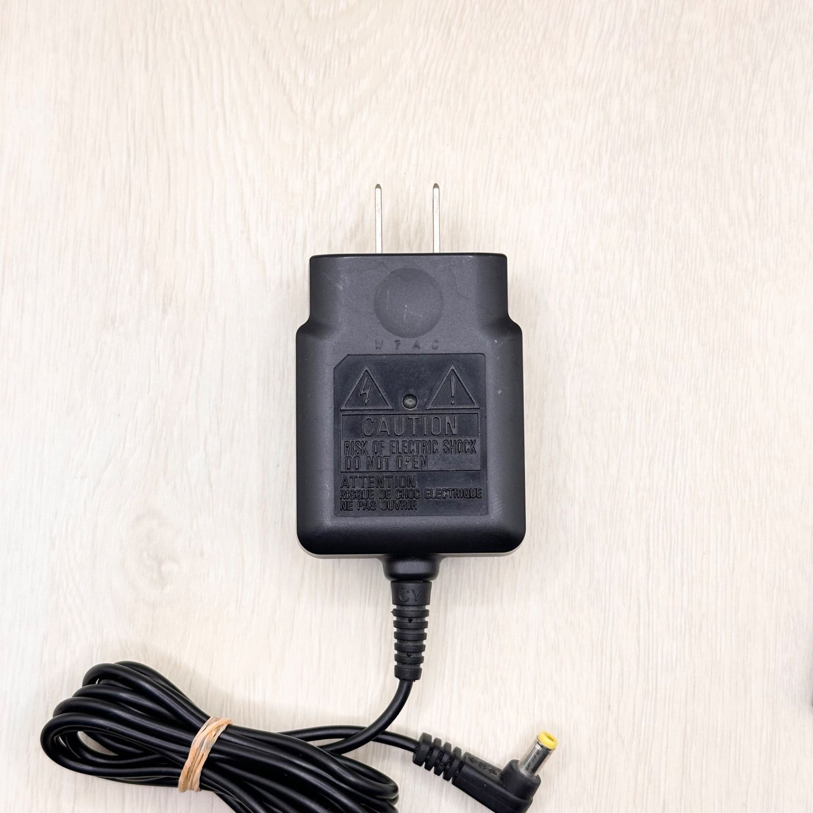 シャープコンパクトビデオ、アダプター UADP-A047WJZZ SHARP シャープ 純正品 ACアダプタ ACアダプター ビデオ