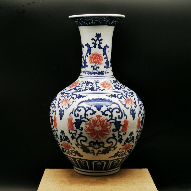 中国美術 清朝清代 青花刀馬人物図紋瓶 美品 陶磁器 装飾品 工芸品 美術品 清同治青花穿花麒麟紋茶蓋缶 景徳鎮 陶磁器 装飾品