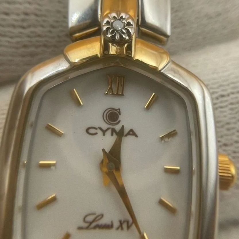 ☆美品☆スイス製 ル・ロックル CYMA 鋭き クォーツ腕時計 シーマ